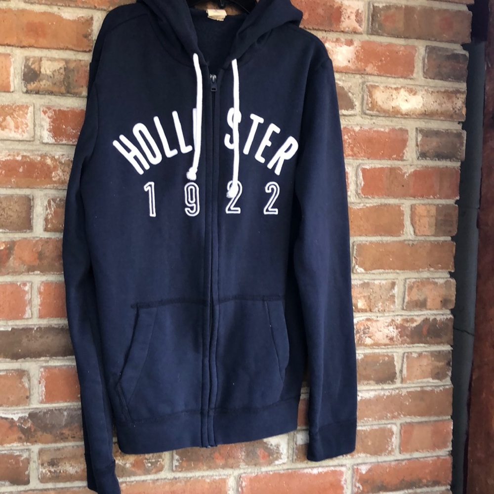 Men’s Hollister Sweatshirt size Medium
